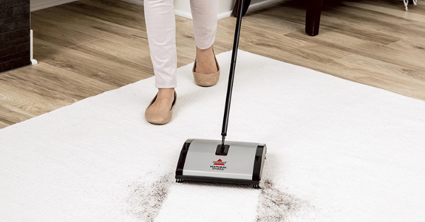 Mechanical carpet brush Mechanical carpet brush