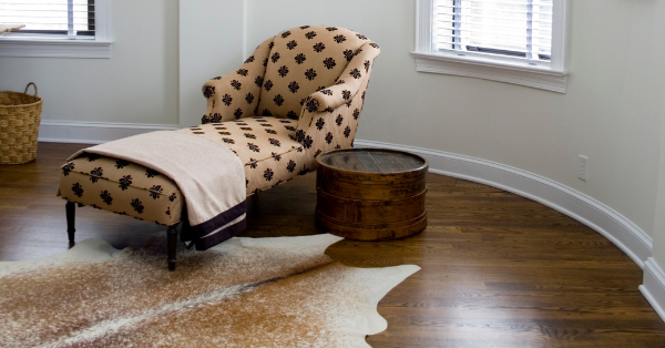 cowhide rug with short hair